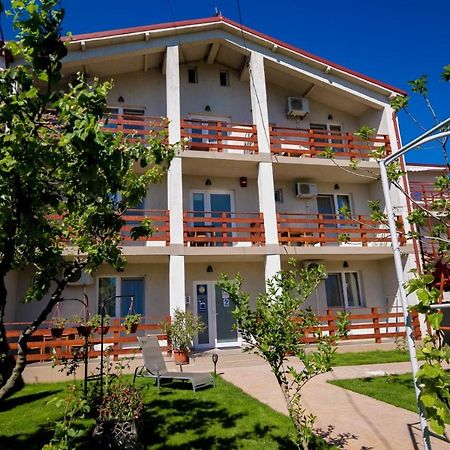 Hotel Casa Ypu à Două Mai Extérieur photo